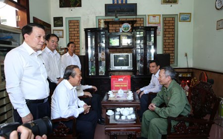 Chăm lo thiết thực, hỗ trợ tối đa các gia đình chính sách
